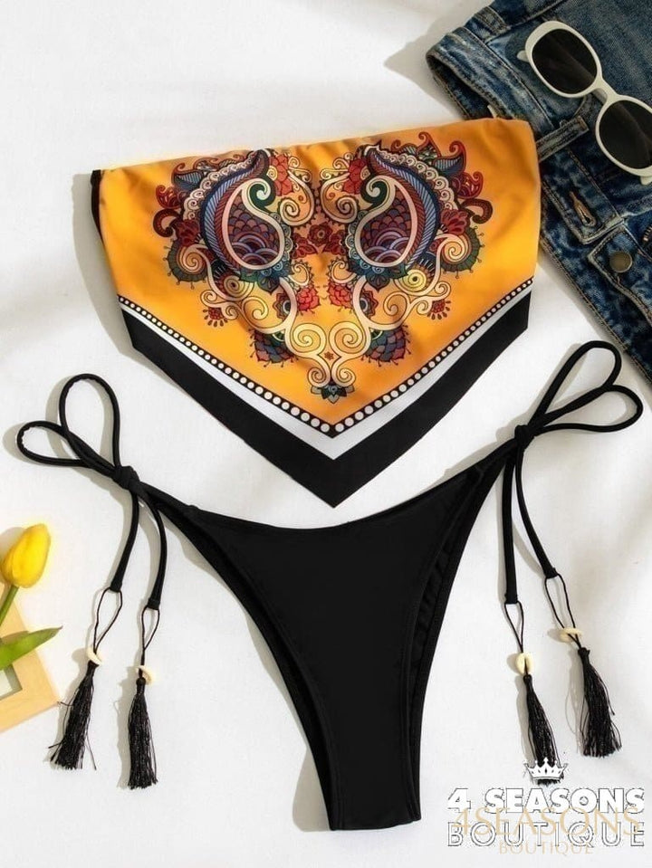 Larissa Manoela bikini